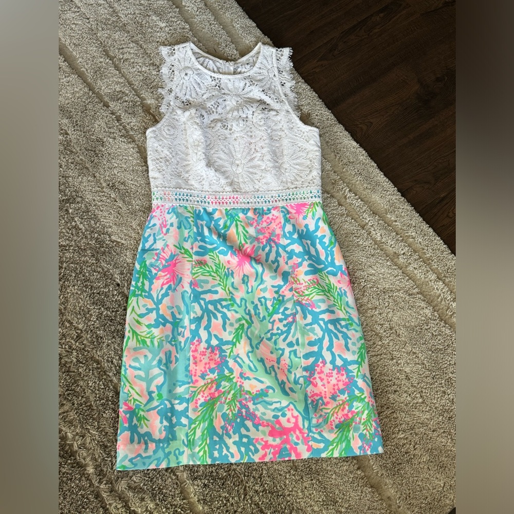 Lilly Pulitzer dress size 6 coral print